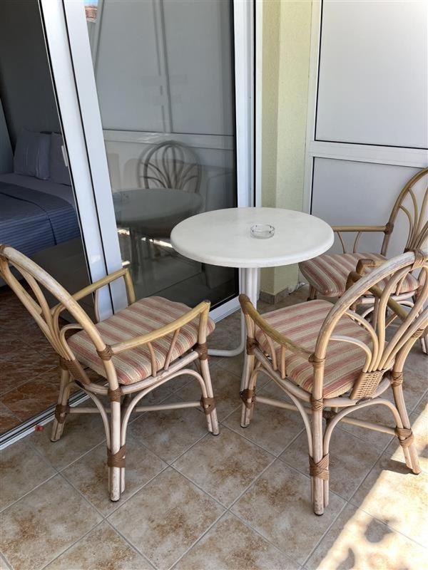 Apartmani Neda Bane Petrovac Exterior foto