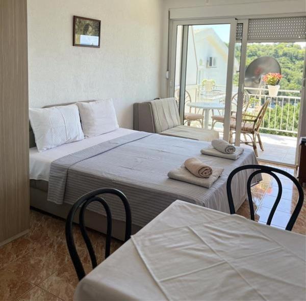 Apartmani Neda Bane Petrovac Exterior foto