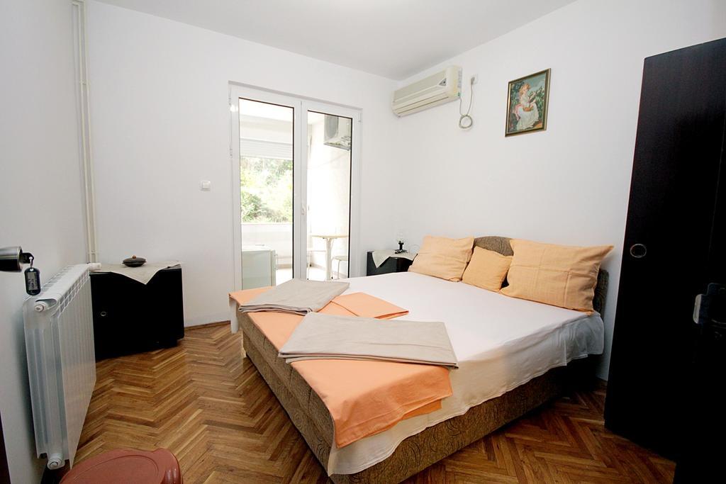 Apartmani Neda Bane Petrovac Cameră foto