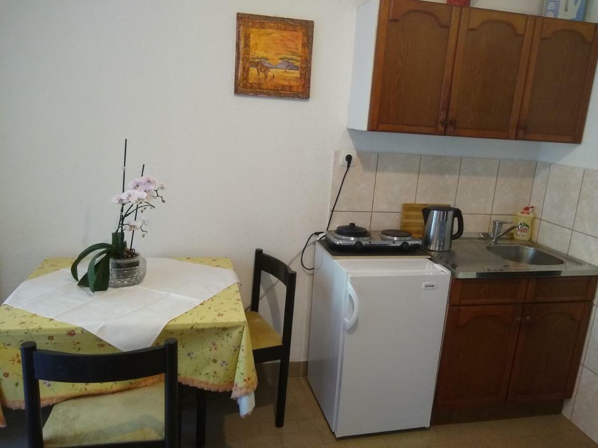 Apartmani Neda Bane Petrovac Exterior foto