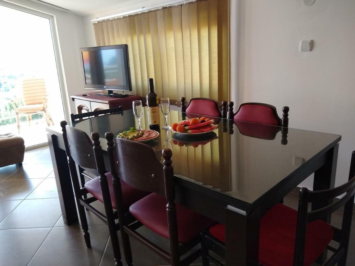 Apartmani Neda Bane Petrovac Exterior foto